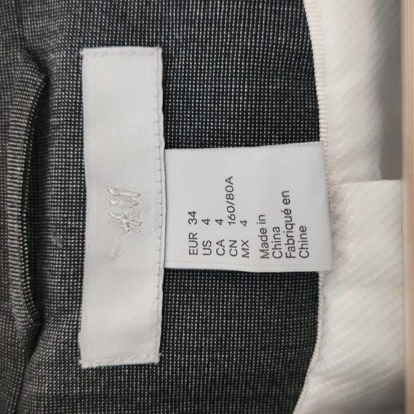 H&M charcoal gray blazer, women's 4 - Picture 3 of 4